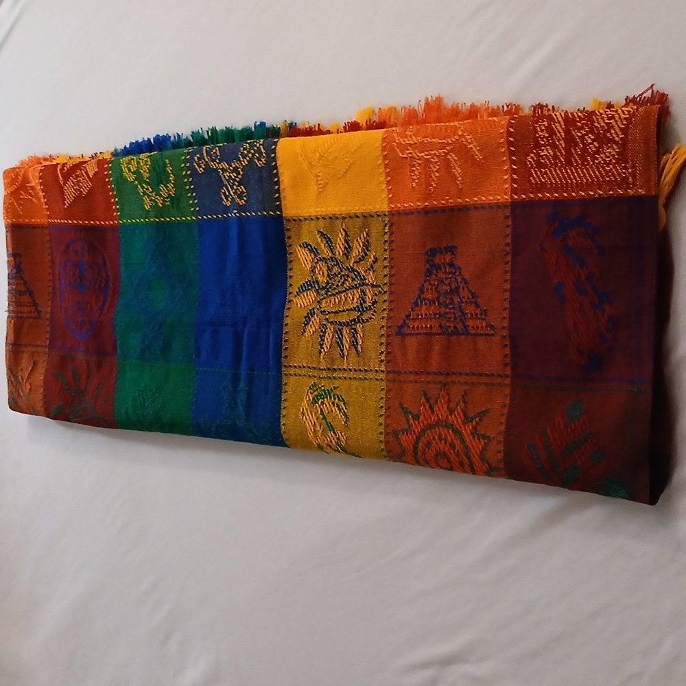 Colorblock Aztec Throw/ Tablecloth - Picture 12 of 12